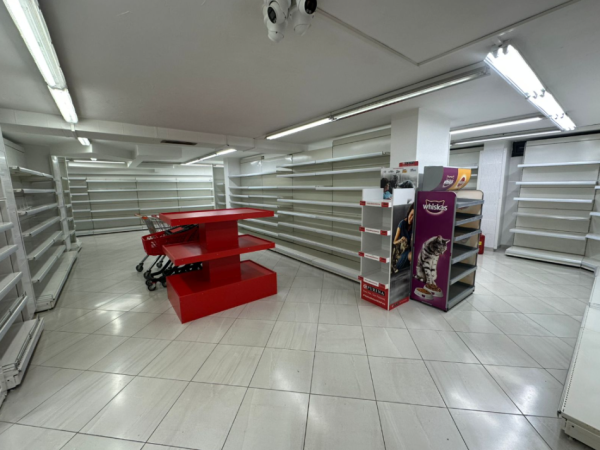 Tirane, jepet me qera dyqan Kati -1, 420 m² 4.000 Euro (Blloku, Tirane)