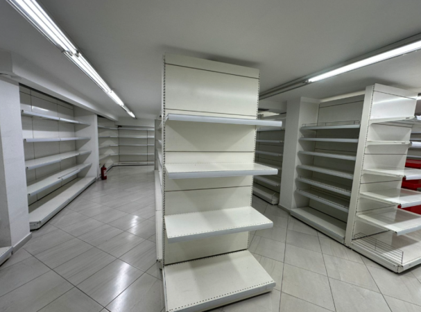 Tirane, jepet me qera dyqan Kati -1, 420 m² 4.000 Euro (Blloku, Tirane)