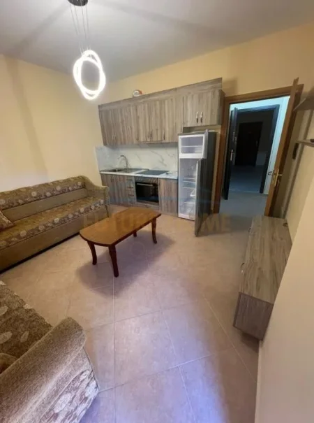 Durres, Shkembi Kavajes, shitet apartament 1+1 Kati 2, 40 m² 60.000 € (Shkembi Kavajes)