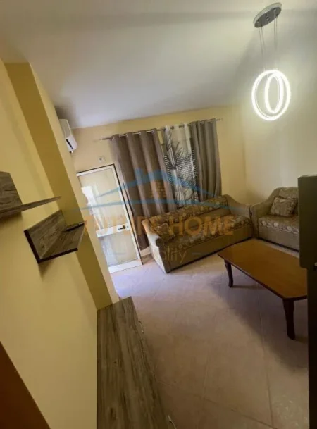 Durres, Shkembi Kavajes, shitet apartament 1+1 Kati 2, 40 m² 60.000 € (Shkembi Kavajes)