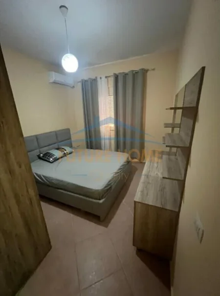 Durres, Shkembi Kavajes, shitet apartament 1+1 Kati 2, 40 m² 60.000 € (Shkembi Kavajes)