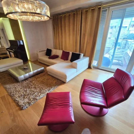 Tirane, shitet apartament 3+1 , 192 m² 295.000 € (Myslym Shyri)
