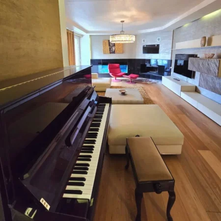 Tirane, shitet apartament 3+1 , 192 m² 295.000 € (Myslym Shyri)