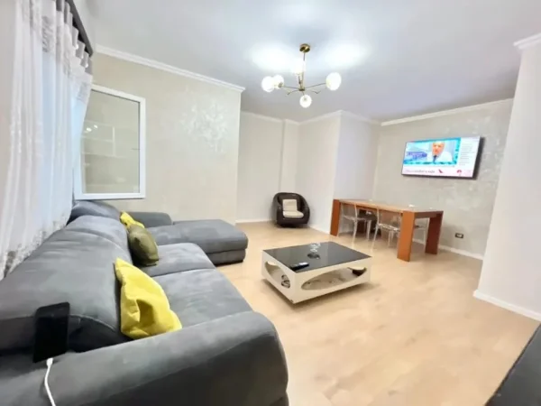 Tirane, shitet apartament 2+1 , 100 m² 199.000 € (21 Dhjetori)