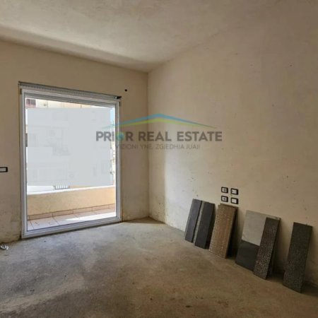 Tirane, shitet apartament 2+1+Ballkon Kati 5, 107 m² 310.000 € (Pazari i Ri)