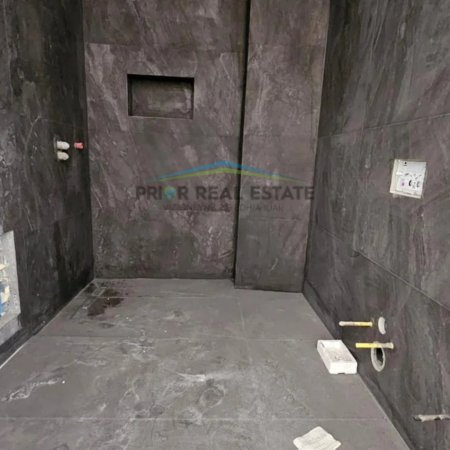 Tirane, shitet apartament 2+1+Ballkon Kati 5, 107 m² 310.000 € (Pazari i Ri)