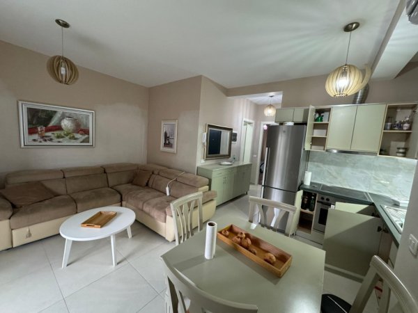 Durres, shitet apartament 2+1 Kati 0, 72 m² 270.000 € (VALAMAR)