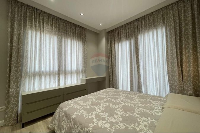 Tirane, jepet me qera apartament 2+1 Kati 4, 97 m² 900 € (Tefta Tashko, Pazari i Ri)
