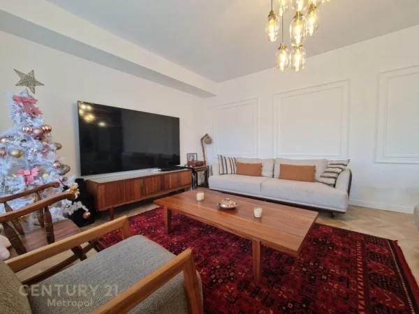 Tirane, shes apartament 3+1+Aneks+Ballkon Kati 5, 163 m² 365.000 € (Kodra e Diellit 1)