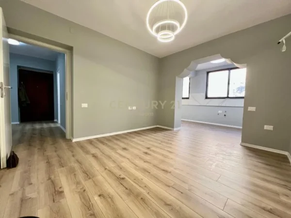 Tirane, shes apartament 2+1+Aneks+Ballkon Kati 2, 75 m² 187.000 € (MYSLYM SHYRI)