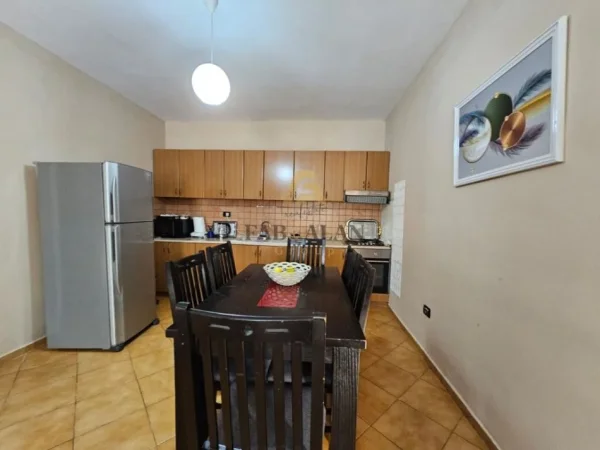 Tirane, shitet shtepi 1 Katshe , 386 m² 155.000 € (Ardeno, Kashar)