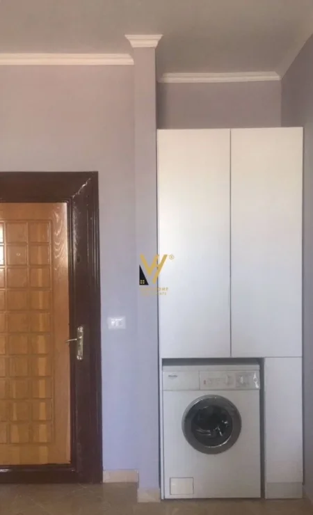 Durres, jepet me qera apartament 1+1 Kati 4, 50 m² 450 € (GOLEM)