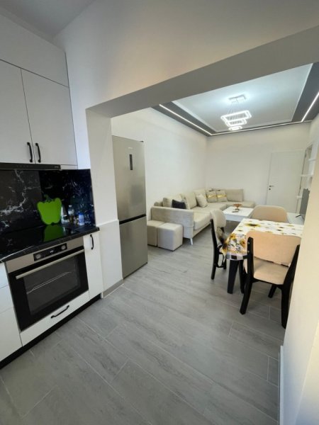 Tirane, shitet apartament 1+1 Kati 3, 44 m² 98.000 € (RRUGA DON BOSKO)