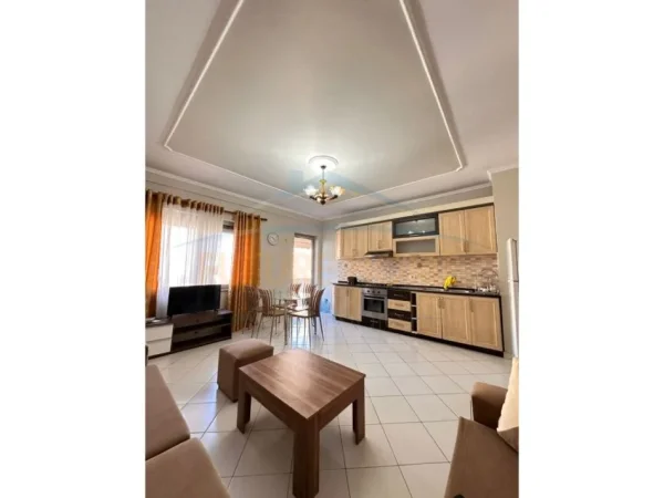 Tirane, shitet apartament 2+1+Ballkon Kati 7, 104 m² 133.000 € (Unaza e Re)