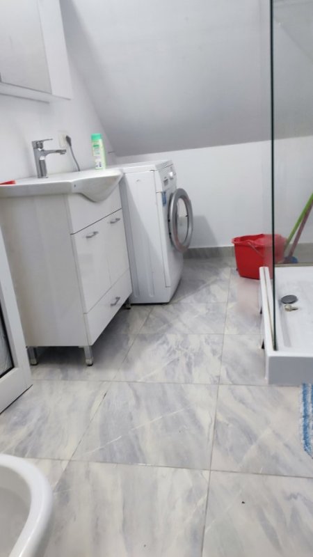 Tirane, jepet me qera apartament 1+1 Kati 4, 90 m² 400 € (Don Bosko)