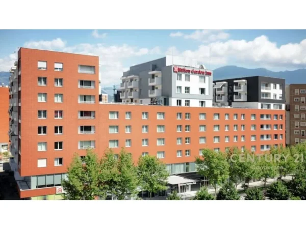 Tirane, jepet me qera zyre Kati 6, 160 m² 2.600 € (HILTON)