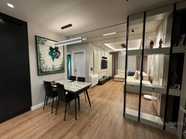 Tirane, shitet apartament 2+1 Kati 4, 98 m² 259.000 € (PRANE PAVAROTIT KOPSHTI BOTANIK)