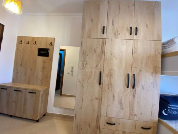 Tirane, jepet me qera apartament 1+1 Kati 8, 34 m² 380 € (MINISTRIA E JASHTME)