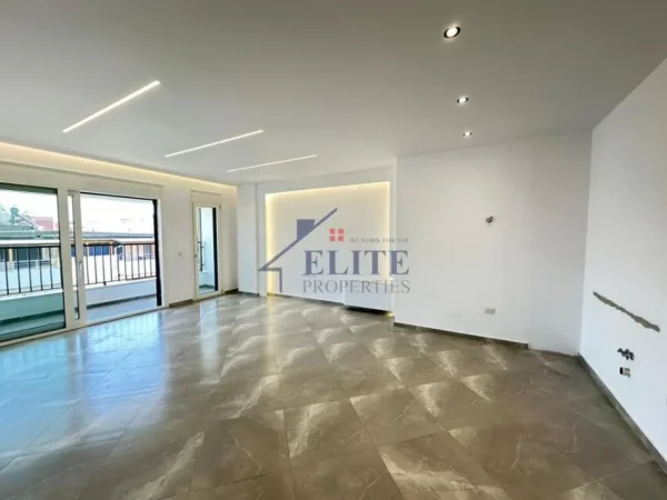 Tirane, shitet apartament 3+1+Ballkon Kati 9, 143 m² 500.000 € (Rruga e Kosovareve)