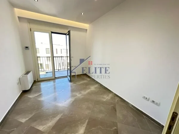 Tirane, shitet apartament 3+1+Ballkon Kati 9, 143 m² 500.000 € (Rruga e Kosovareve)