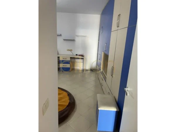 Durres, shitet apartament 2+1 , 230 m² 130.000 € (Shkembi i Kavajes, Durrës, Albania)