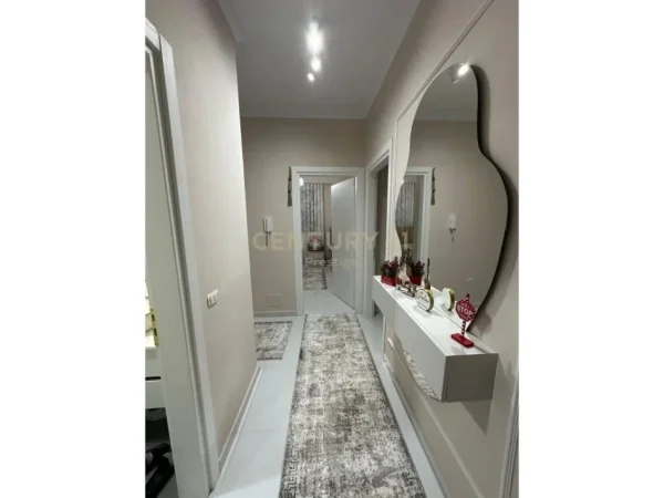 Tirane, jepet me qera apartament 2+1 Kati 7, 90 m² 600 € (ASTIR)