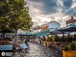 Tirane, oferte City-tour | Vizita qytetesh 𝐕𝐢𝐭𝐢 𝐢 𝐫𝐢 𝐧𝐞̈ 𝐊𝐨𝐫𝐜̧𝐞̈