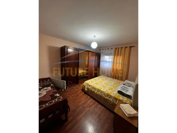 Tirane, jepet me qera apartament 2+1 Kati 5, 75 m² 500 € (Ish Parku I Autobuzave)