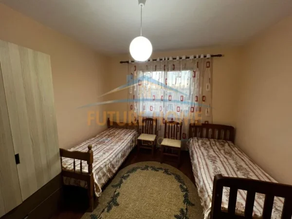 Tirane, jepet me qera apartament 2+1 Kati 5, 75 m² 500 € (Ish Parku I Autobuzave)