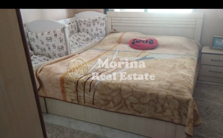 Tirane, jepet me qera apartament 3+1 Kati 7, 99 m² 500 € (Laprake)