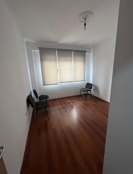 Tirane, jepet me qera zyre Kati 1, 130 m² 1.200 € (Concord Center)