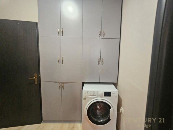 Tirane, jepet me qera apartament 2+1 Kati 4, 90 m² 700 € (kodra e diellit)