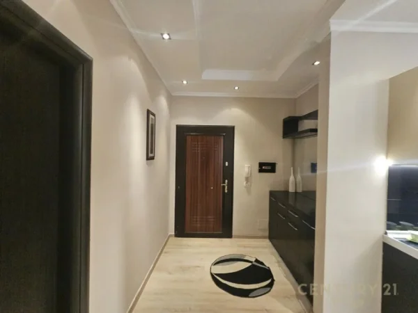 Tirane, jepet me qera apartament 2+1 Kati 4, 90 m² 700 € (kodra e diellit)