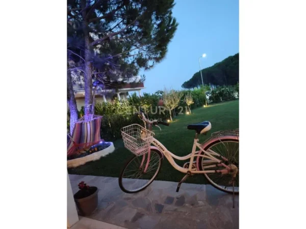 Durres, shitet apartament ne plazh 2+1 Kati 0, 100 m² 380.000 € 