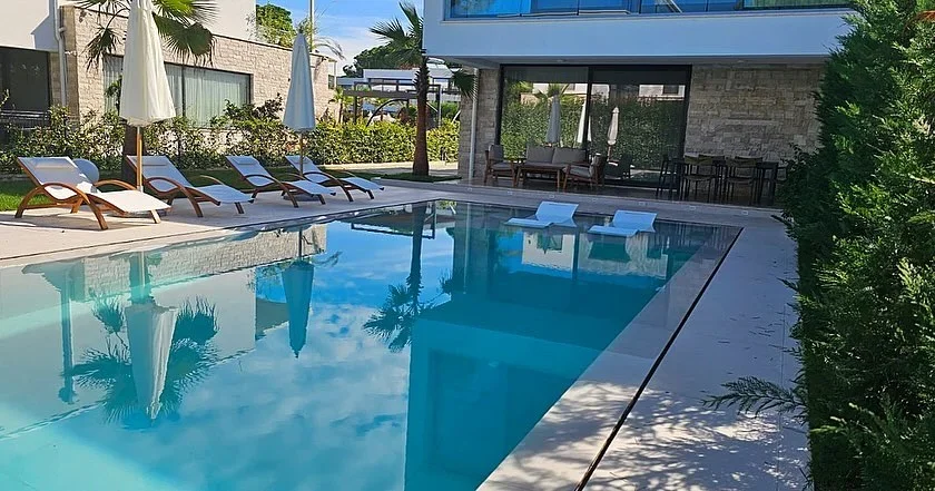 San Pjetro📍Gjiri i Lalezit, shitet vile e mrekullueshme