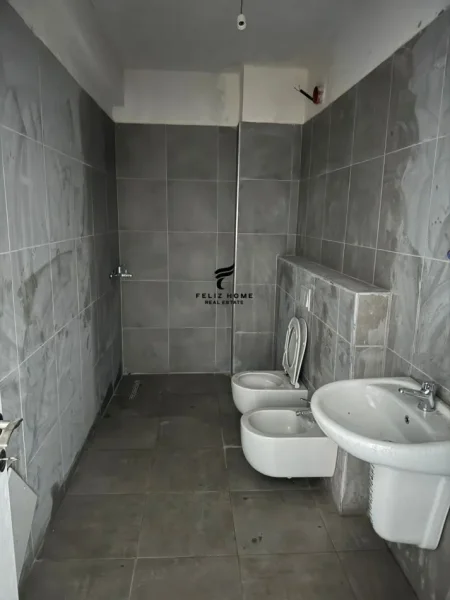Tirane, shitet apartament 2+1 Kati 2, 90 m² 185.000 € (KODRA E DIELLIT)