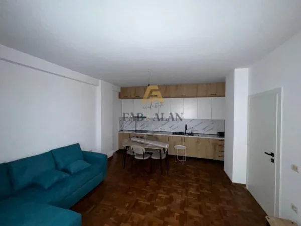 Durres, shitet apartament 2+1 Kati 7, 84 m² 100.000 € (Durres, Lagjia 13)