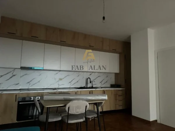 Durres, shitet apartament 2+1 Kati 7, 84 m² 100.000 € (Durres, Lagjia 13)