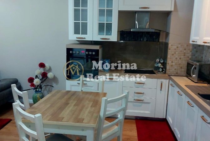 Tirane, jepet me qera apartament 2+1 Kati 2, 95 m² 900 € (Liqeni i Thate)