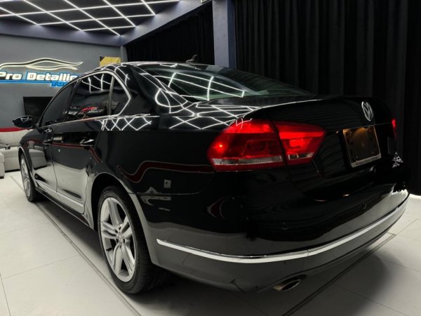 Tirane, shitet makine Volswagen passat