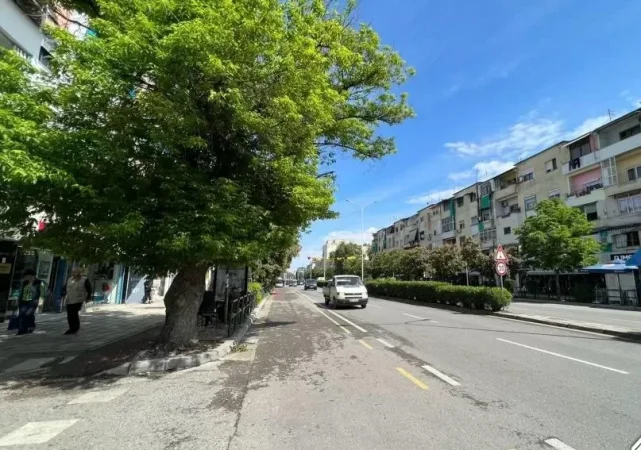 Tirane, shitet apartament 1+1 , 50 m² (NERANXI)