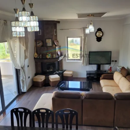 Lezhe Shengjin, shitet Vile 2 Katshe , 1.250 m² 425.000 € (Ishull Lezhe)