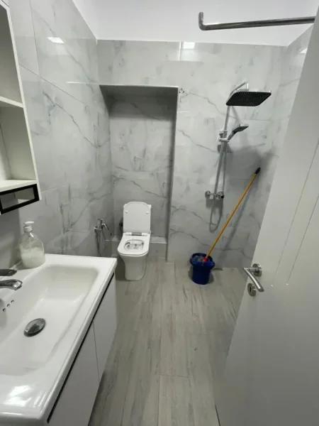 Tirane, shitet apartament 1+1+Ballkon Kati 3, 44 m² 105.000 € (Don Bosko)