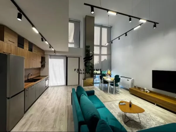 Tirane, jepet me qera apartament duplex Dublex Kati 1, 105 m² 1.500 € (QENDER)