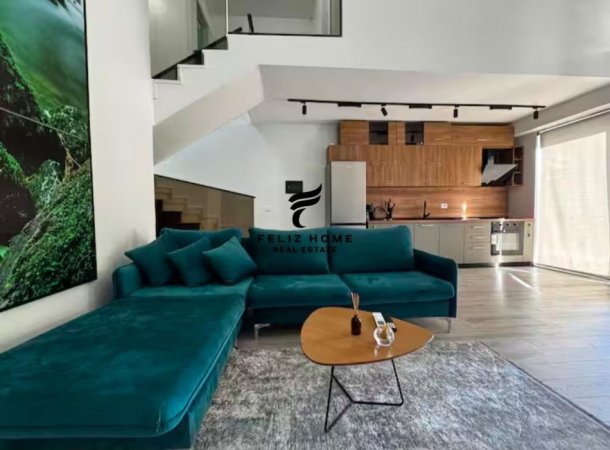 Tirane, jepet me qera apartament duplex Dublex Kati 1, 105 m² 1.500 € (QENDER)