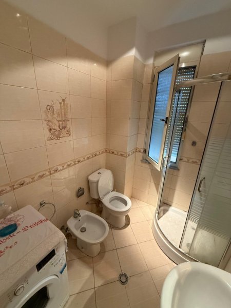 Tirane, shitet apartament 1+1+Ballkon Kati 6, 61 m² 87.000 € (Astir)