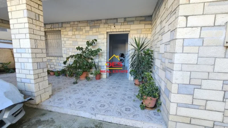 Vlore, jepet me qera shtepi 2+1+Ballkon Kati 0, 100 m² (Rruga Janaq Kilica)