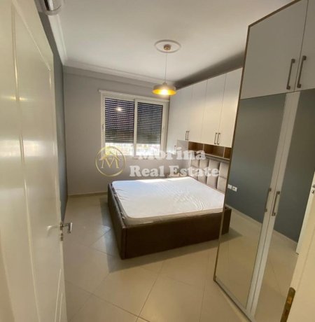 Tirane, jepet me qera apartament 2+1 Kati 6, 85 m² 600 € (Rruga Dibres)