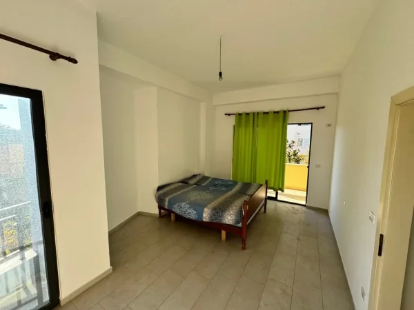 Tirane, shitet apartament 2+1 Kati 1, 131 m² 140.000 € (Unaza e Re)