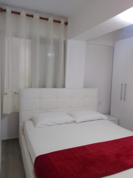 TIRANE. Rruga e Durresit, jepet me qera 2+1+Aneks Kati 1, 600 €